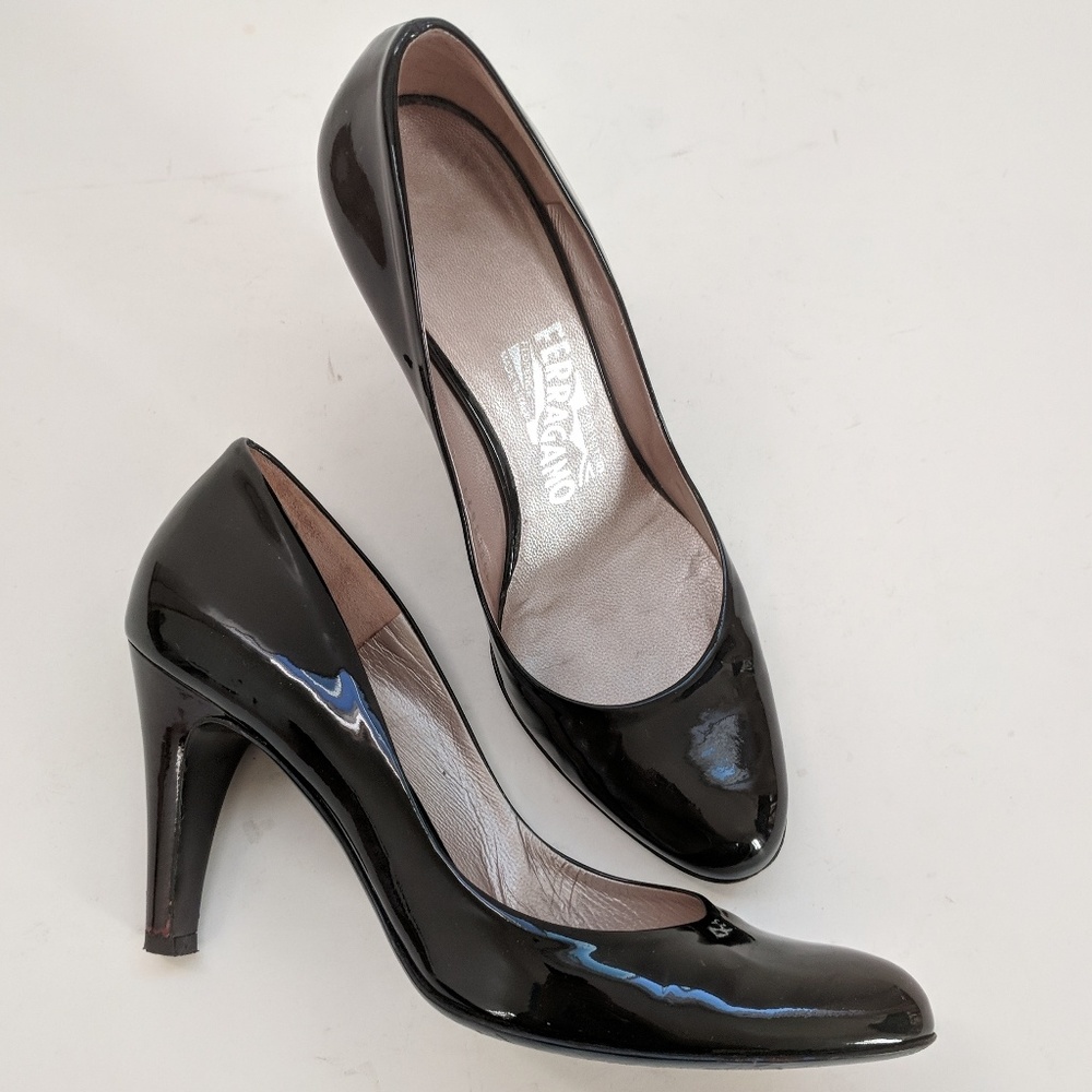 Salvatore Ferragamo Black Patent Leather Pump